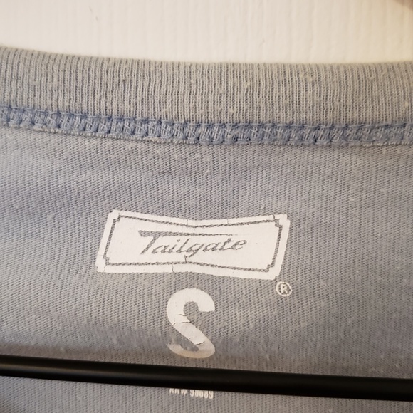 AEO Tailgate Mount Rainier T Shirt - Small - Picture 4 of 4